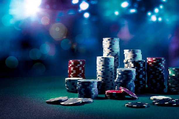 bisnis4d mobile app interface showing live-dealer blackjack table and sportsbook menu